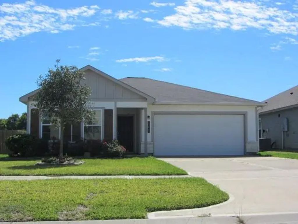 303 Crown Point Drive, Huntsville