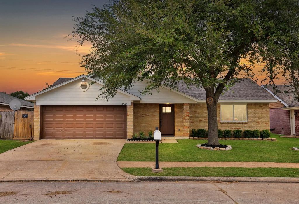 1506 Wilshire Park Drive, Houston