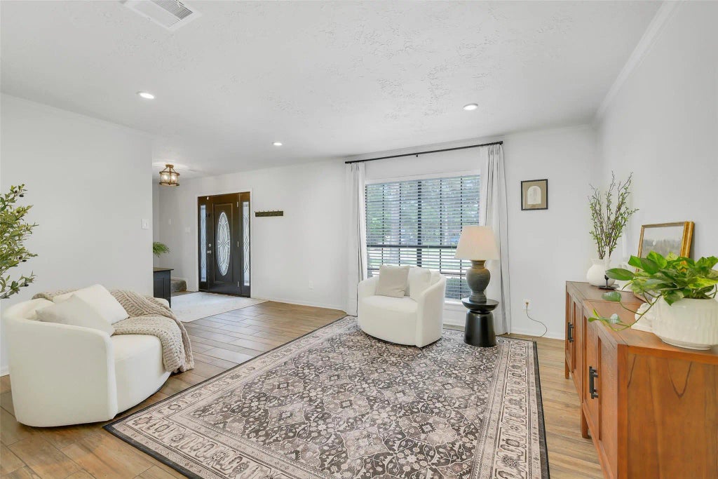 16202 Elm Point Court, Houston