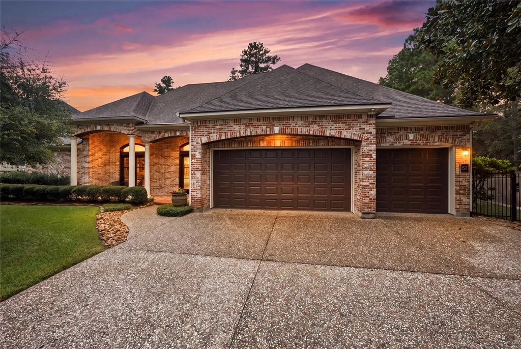 67 W Ambassador Bend, The Woodlands