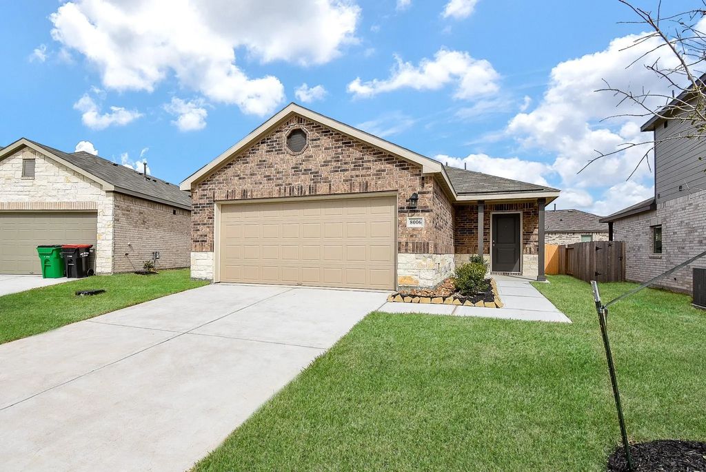 8006 Camphor Court, Magnolia