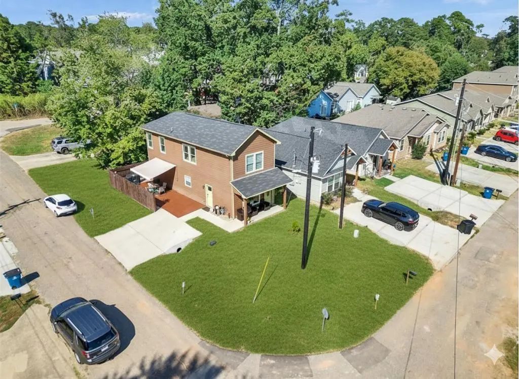 16984 W Juneau, Montgomery