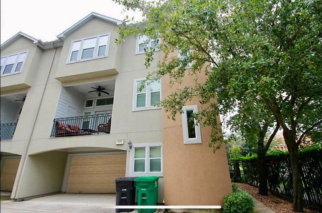 920 W 26th Street, Houston