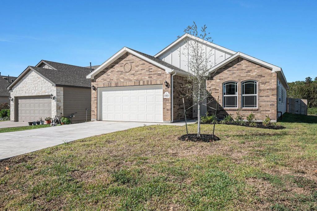 11021 Ondrea Lane, Willis