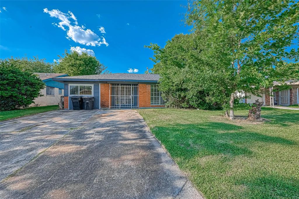 4307 Akard Street, Houston