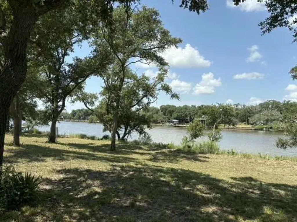 Fm 2611, Brazoria