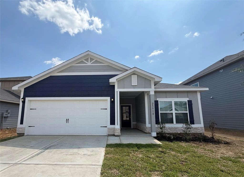 25518 Blooming Hazel Drive, Cleveland