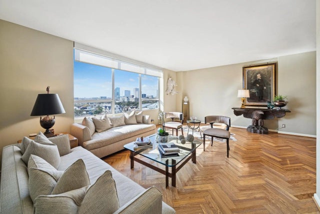 2701 Westheimer Road 9e, Houston