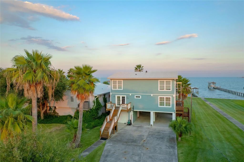 1309 8th Street, San Leon