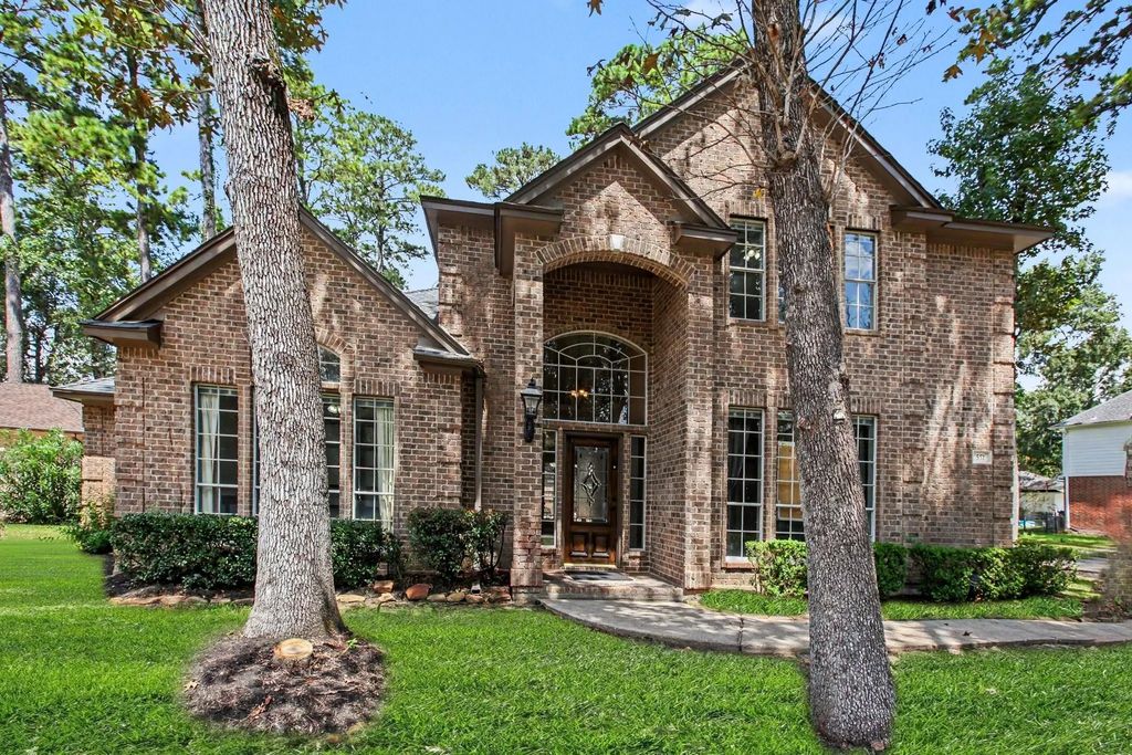 551 Stephen F Austin Drive, Conroe