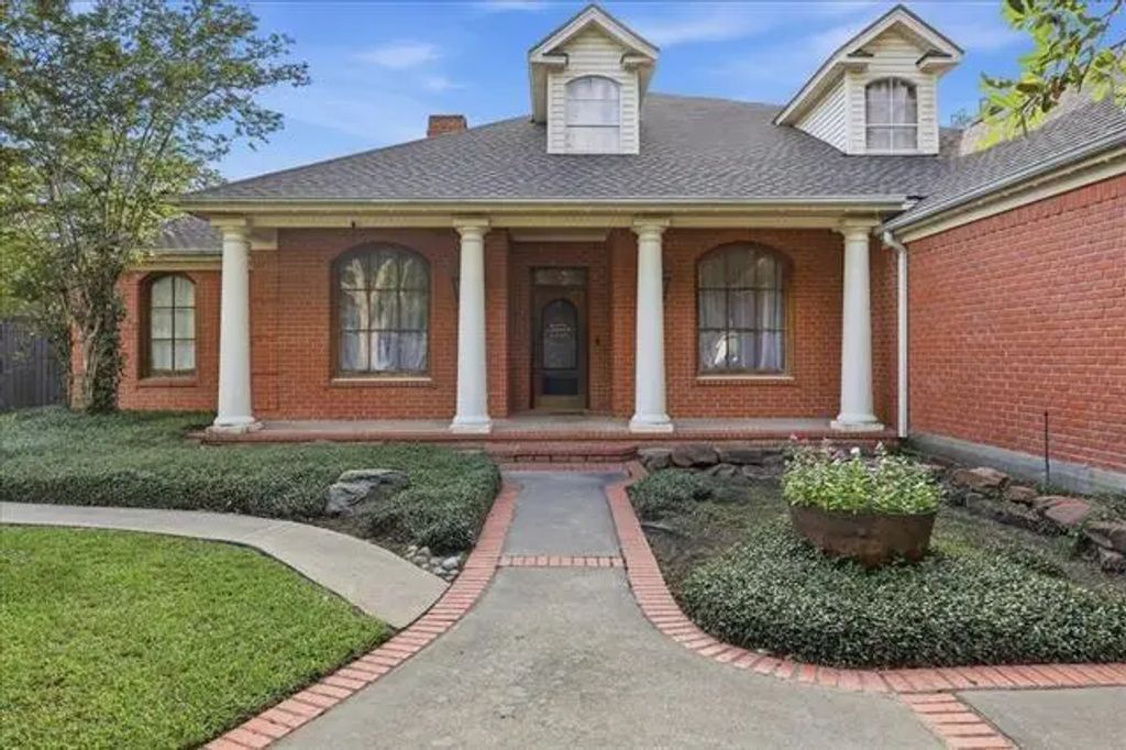 108 Wade, Silsbee