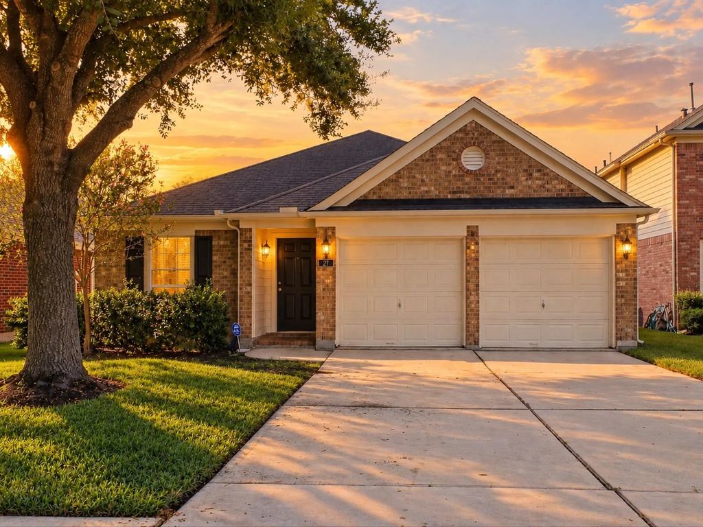 27 Palm Desert Drive, Manvel