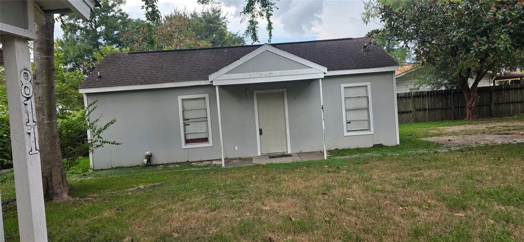 813 N Avenue D, Humble
