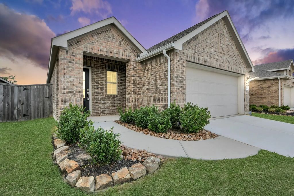 6233 Arcadia Sound Lane, Porter