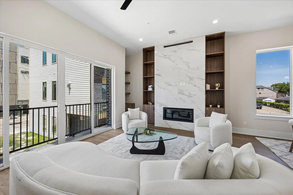 5826 Winsome Lane, Houston