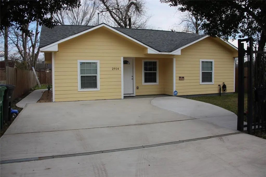2914 Staples Street, Houston