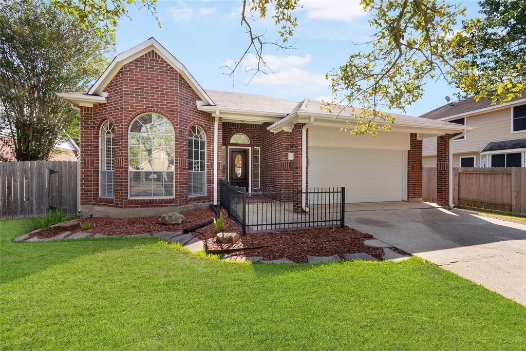 807 Presley Way, Sugar Land
