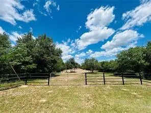 1147 County Road 156, Columbus