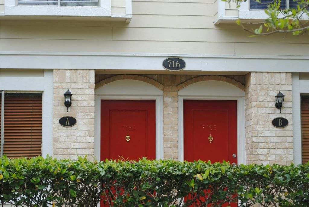 716 Memorial Mews Street B, Houston