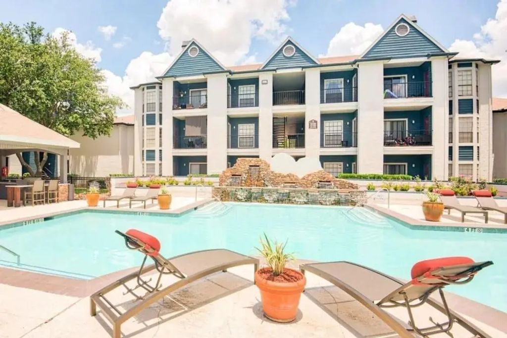 11220 West Road 115, Houston