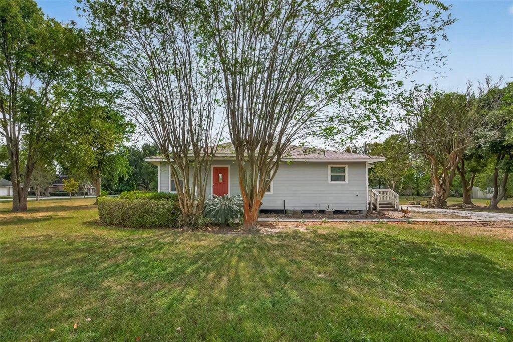 6928 Apache Street, Houston