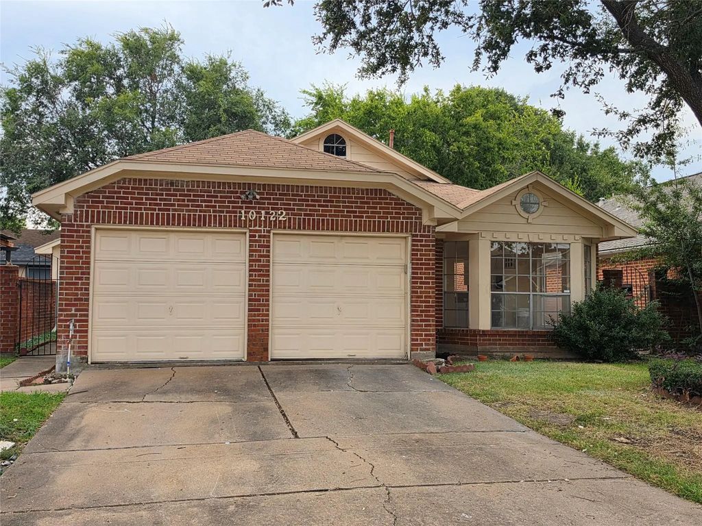 10122 Reedwood Lane, Houston