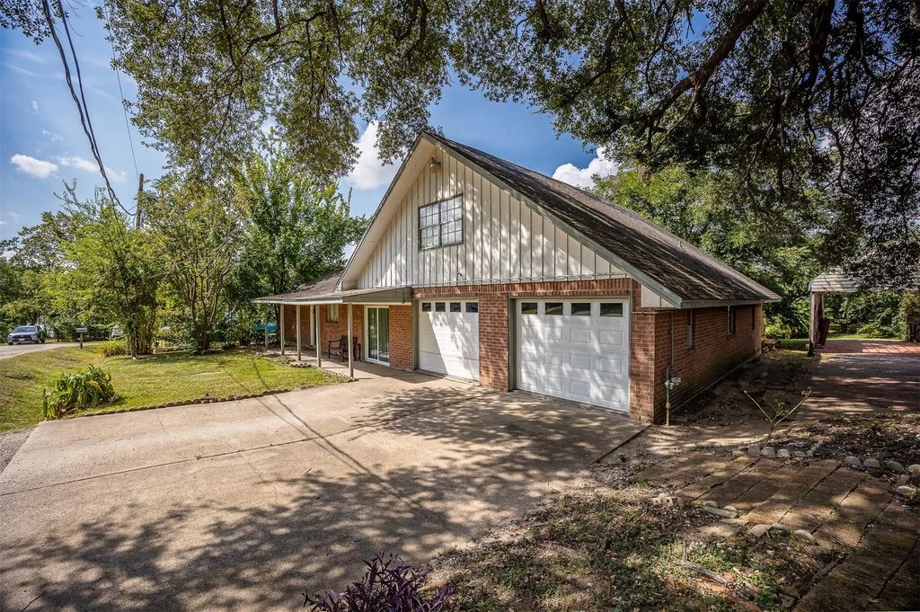 110 S 9th Street, Highlands