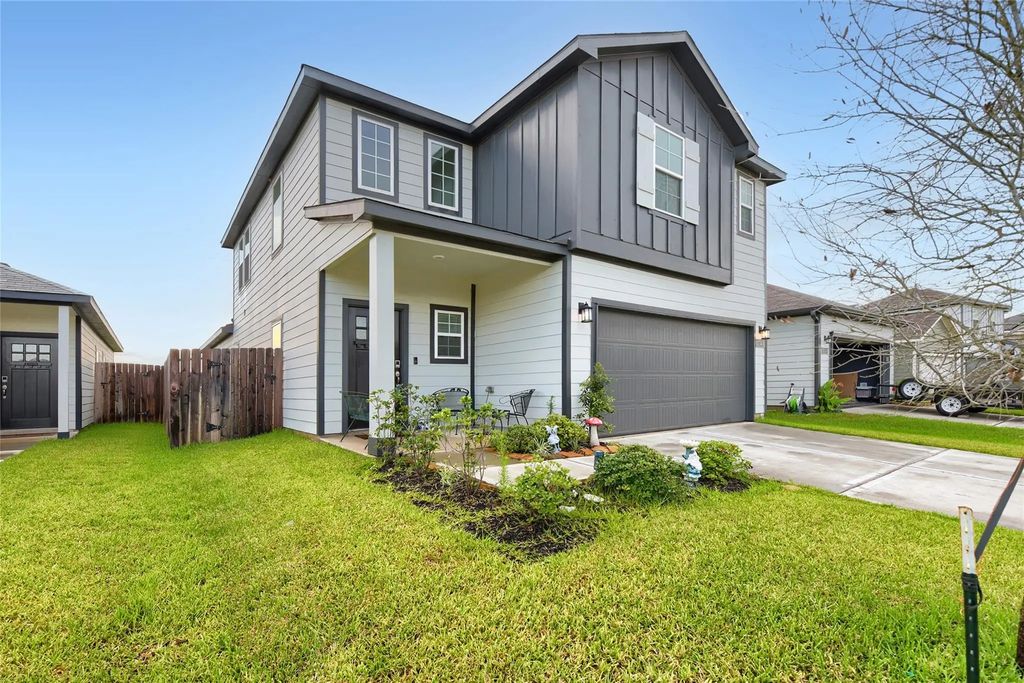 17343 King Eider Road, Waller