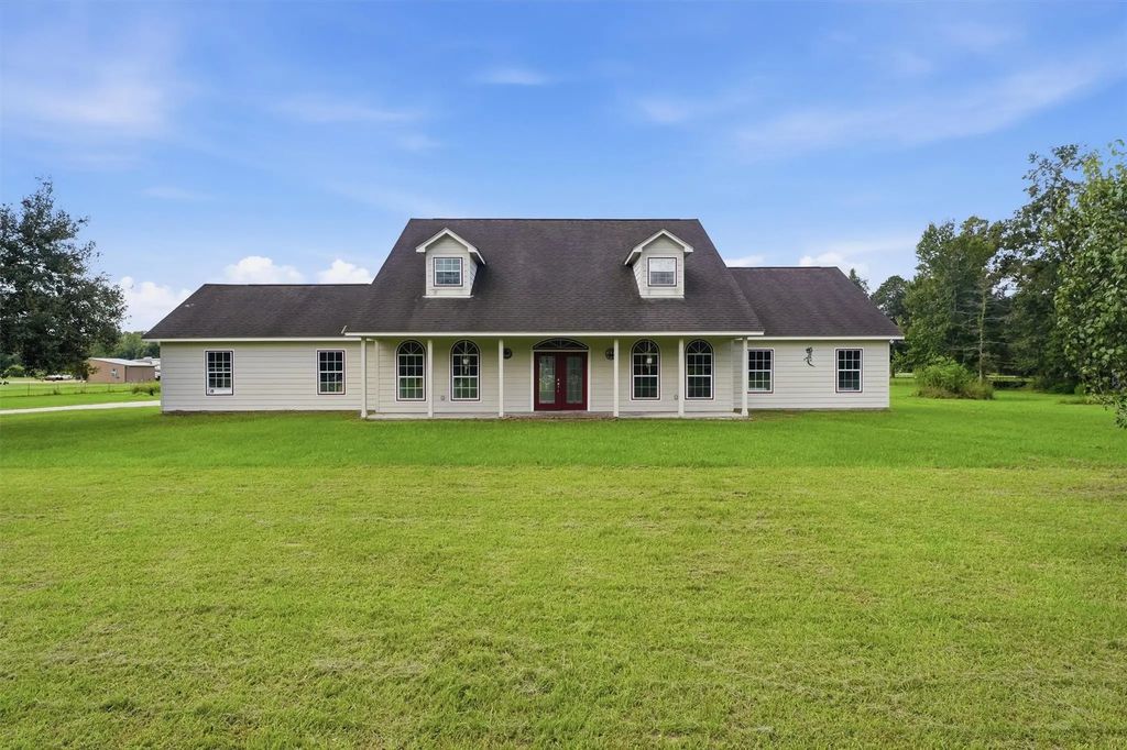 874 County Road 2222, Cleveland