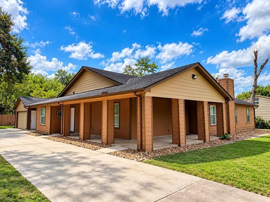 530 Marilyn Street, Fresno
