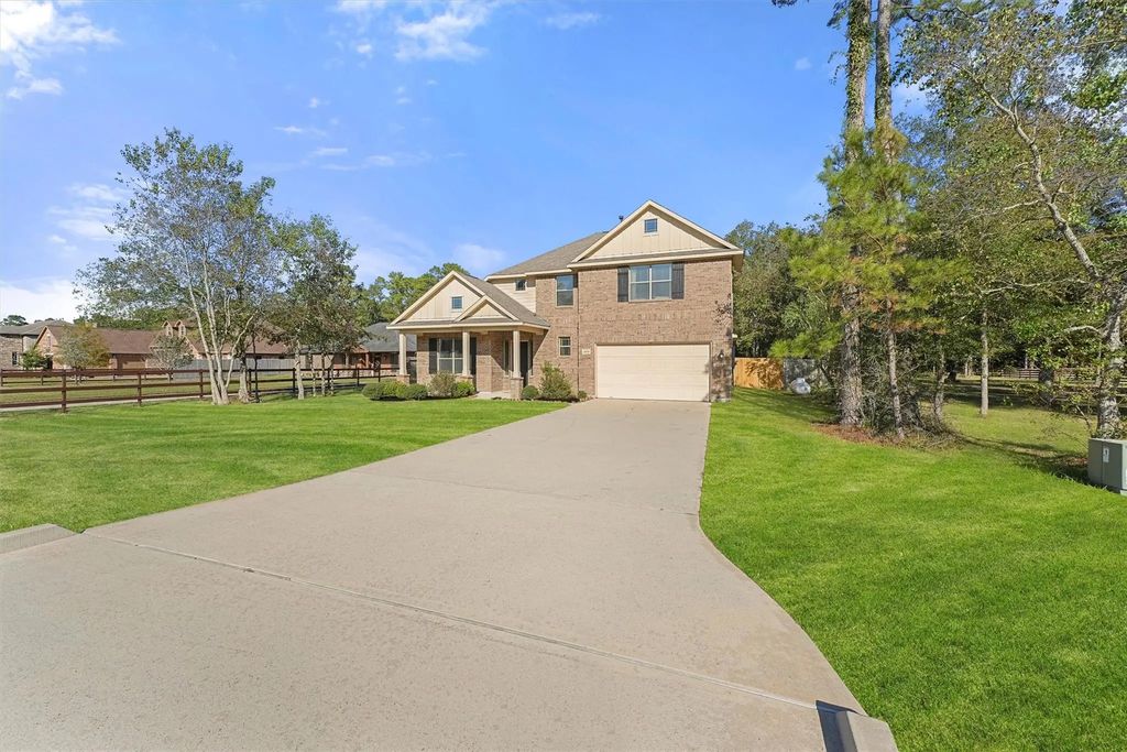 28510 Lazy Rock Drive, Huffman