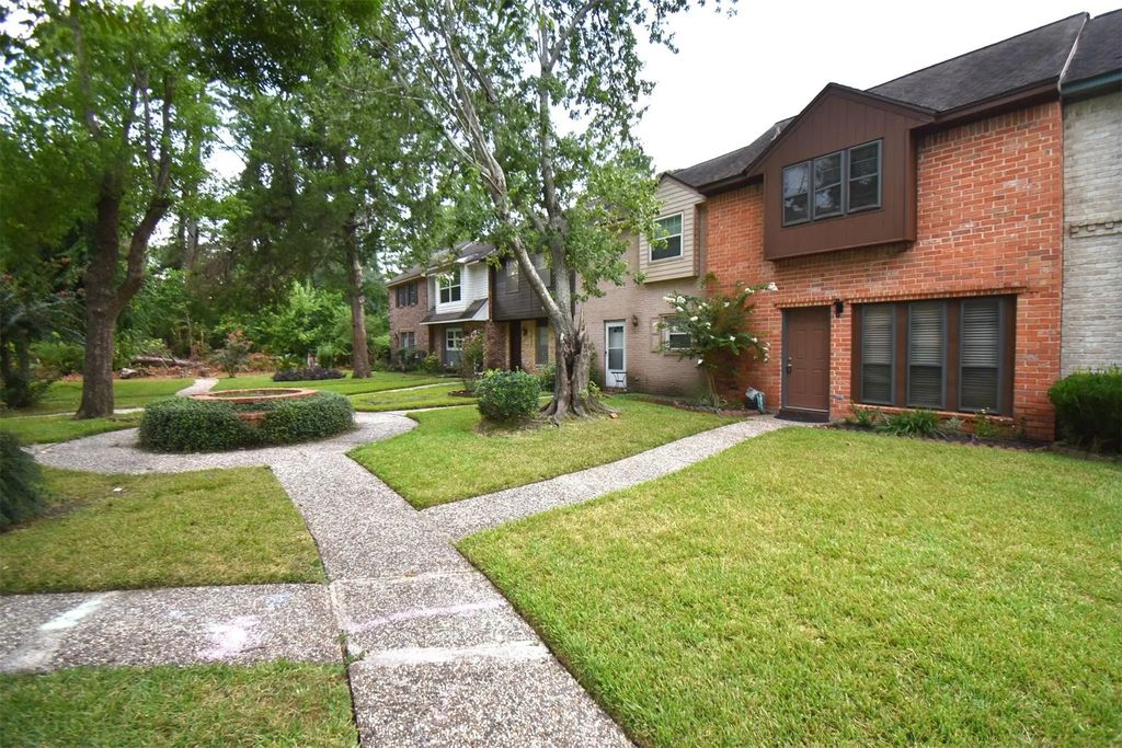 429 Sunset Drive, Dickinson