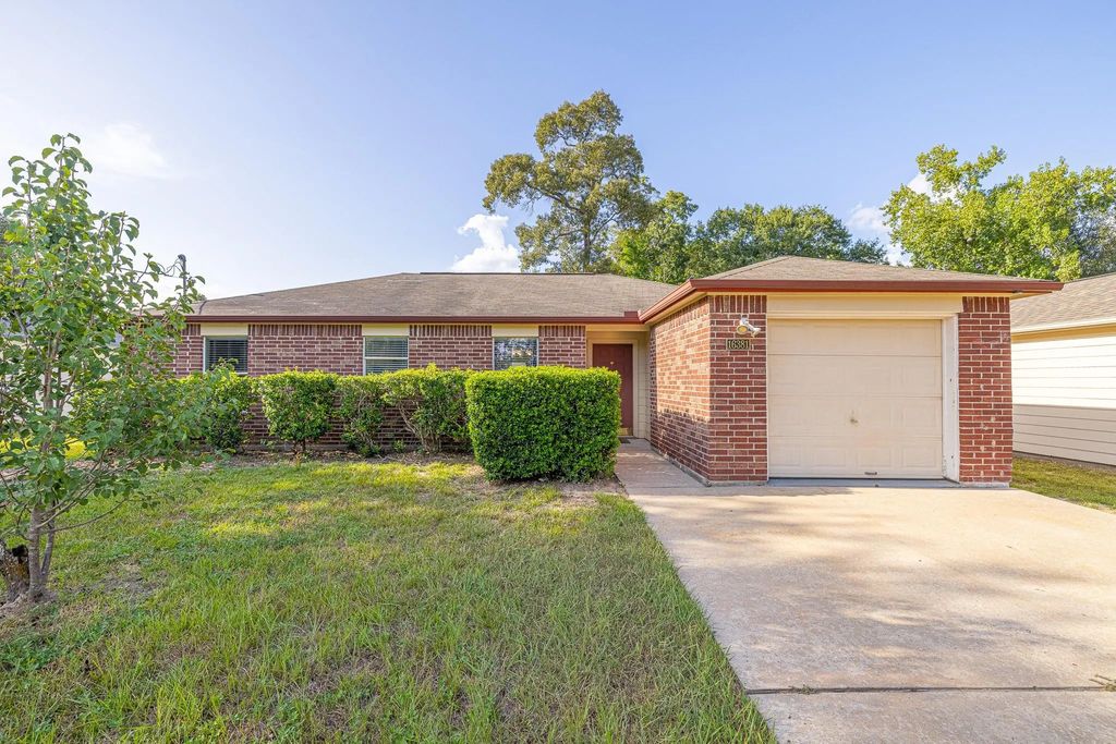 16381 Many Trees Lane, Conroe