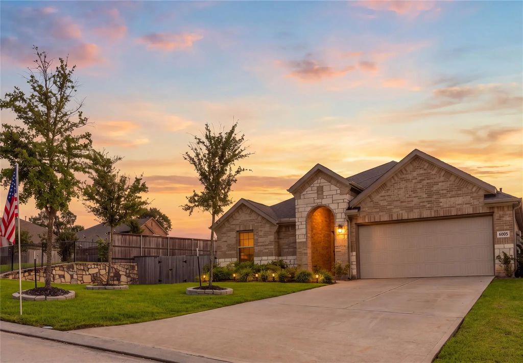 6005 Heritage Creek Lane, Conroe