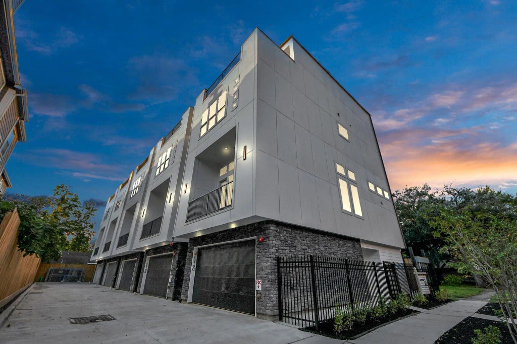 4819 Austin Street B, Houston