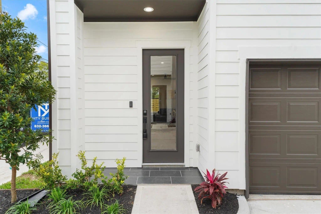 2131 Blalock Road D, Houston