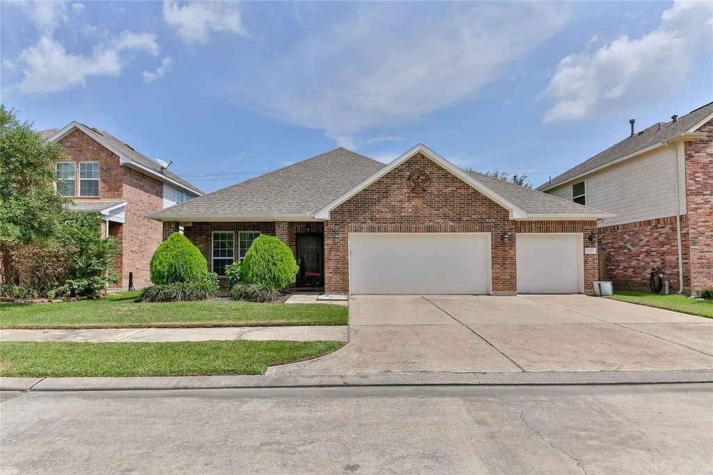 2013 Troon Drive, La Porte