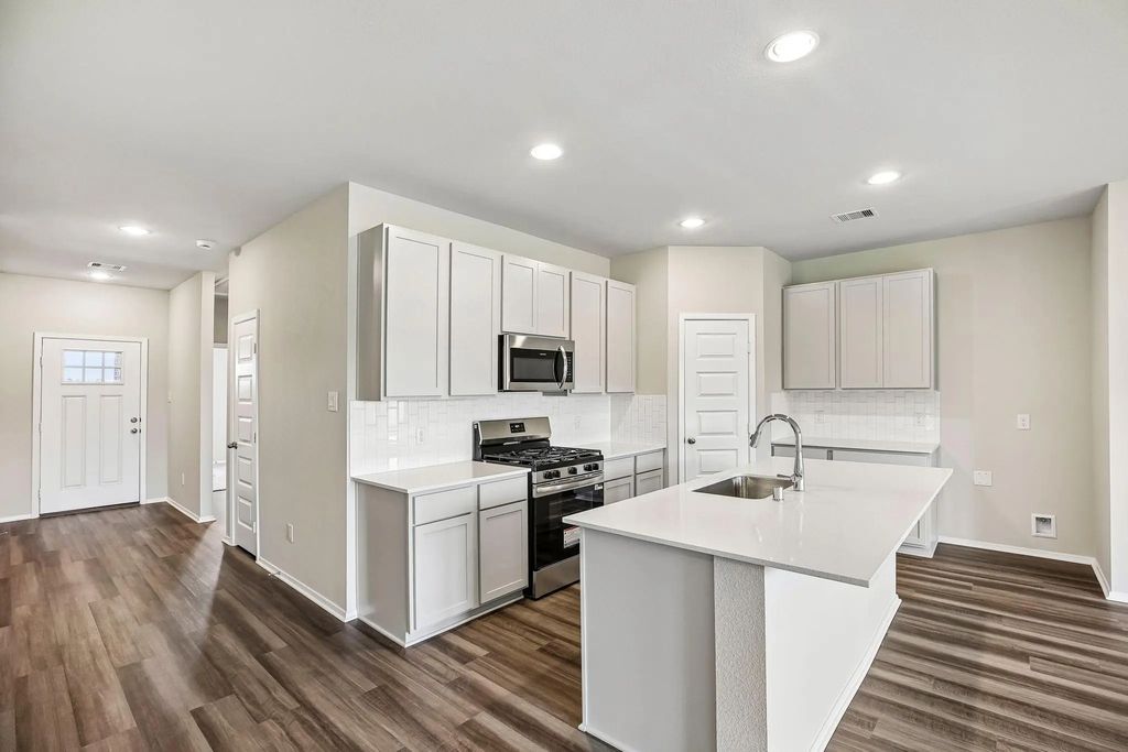 31310 Cass River Lane, Waller
