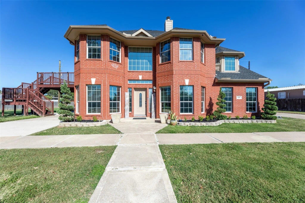 615 Cypress Avenue, Fresno