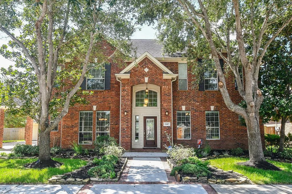 21107 Silent River Court, Richmond