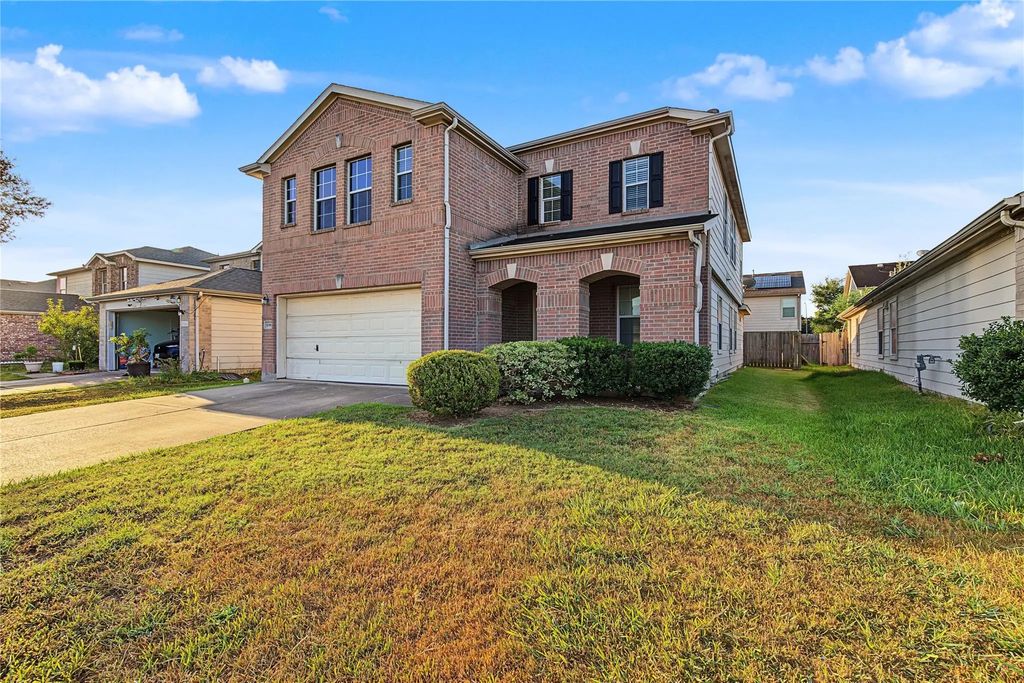 13107 Dawn Hollow Lane, Houston