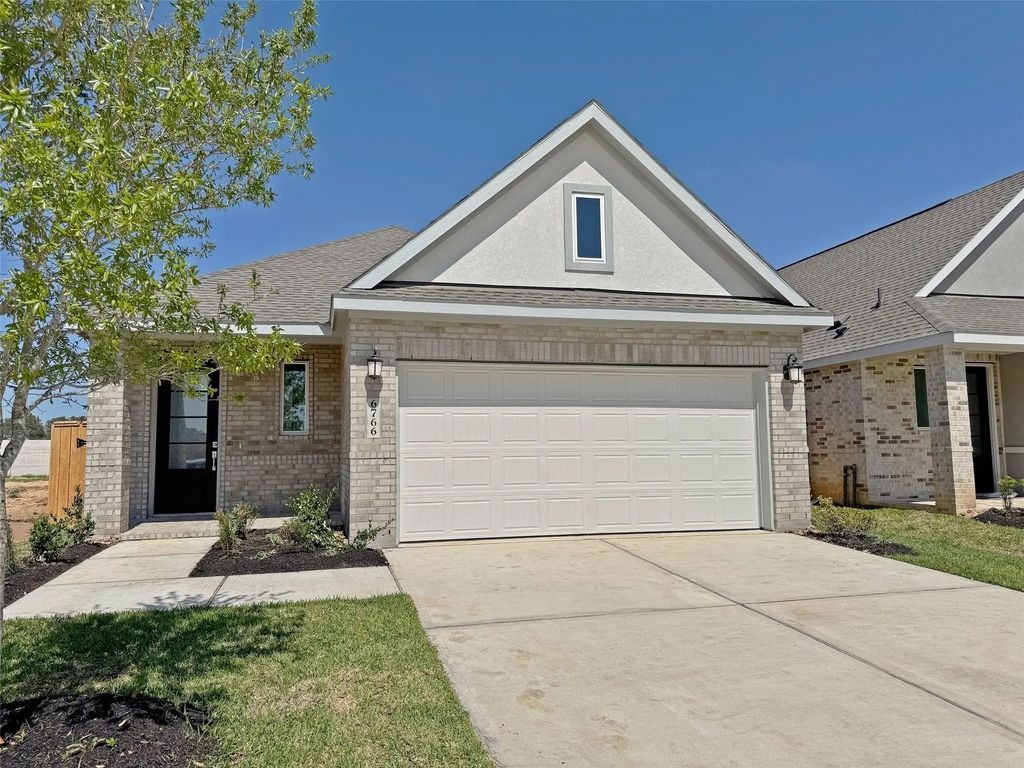 6766 Sunset Velvet Drive, Katy
