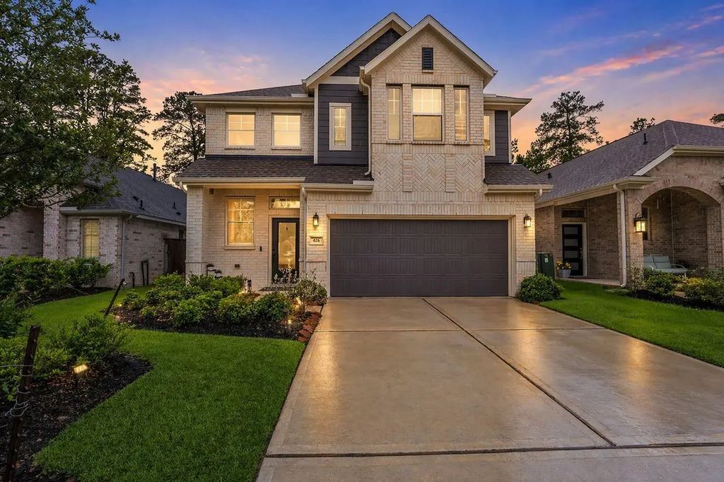 426 Glacier Pass, Montgomery