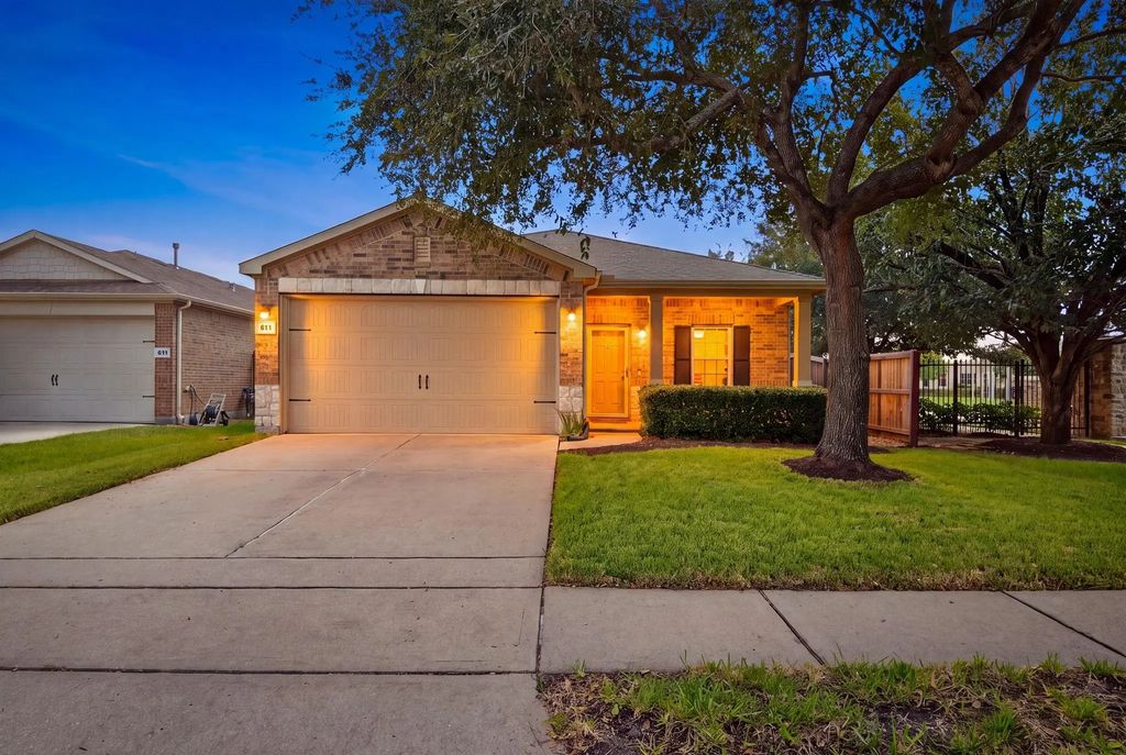 611 E Newport Bend, Katy