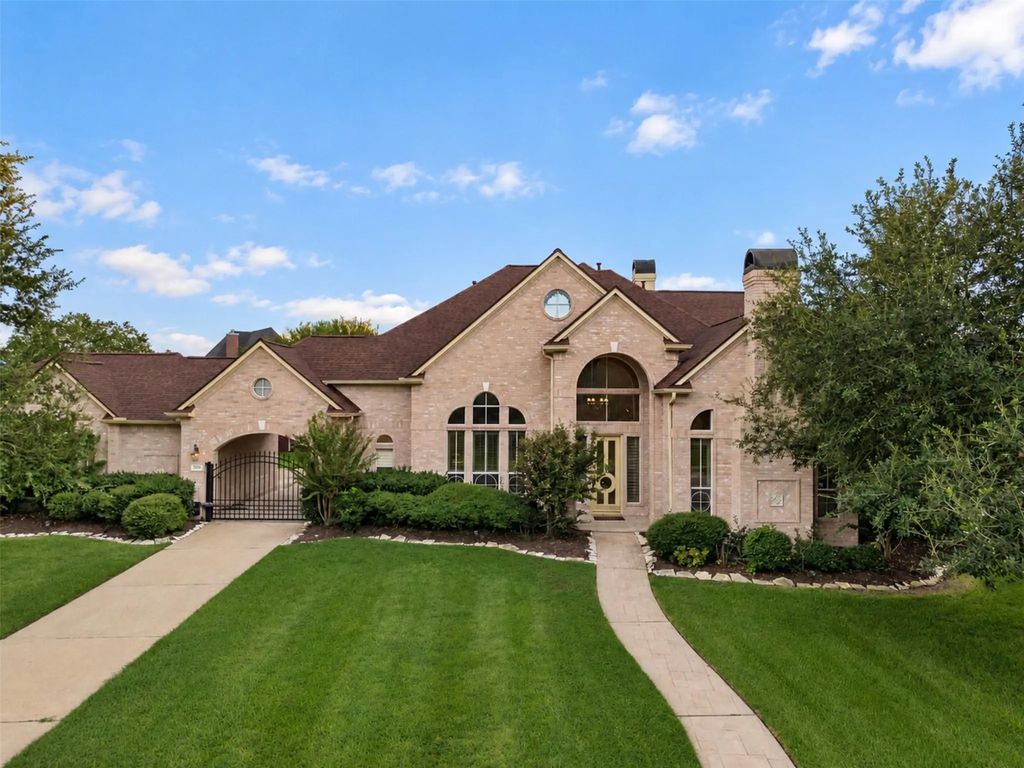 2606 Heatherbend Drive, Pearland