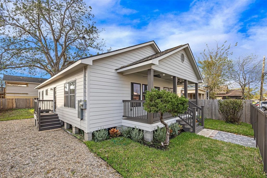 2111 Chapman Street, Houston