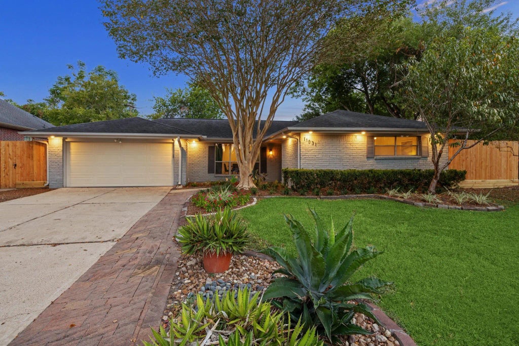 11531 Gaymoor Drive, Houston