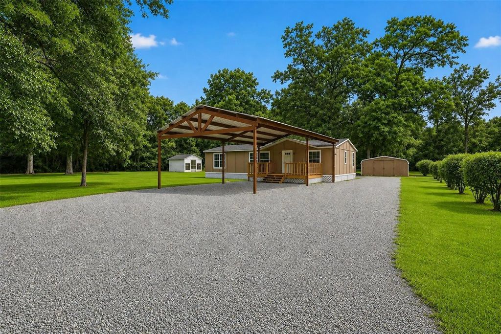15648 S Tram Road, Splendora