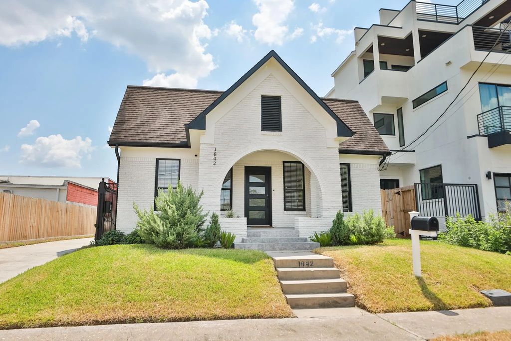 1842 Palm Street B, Houston