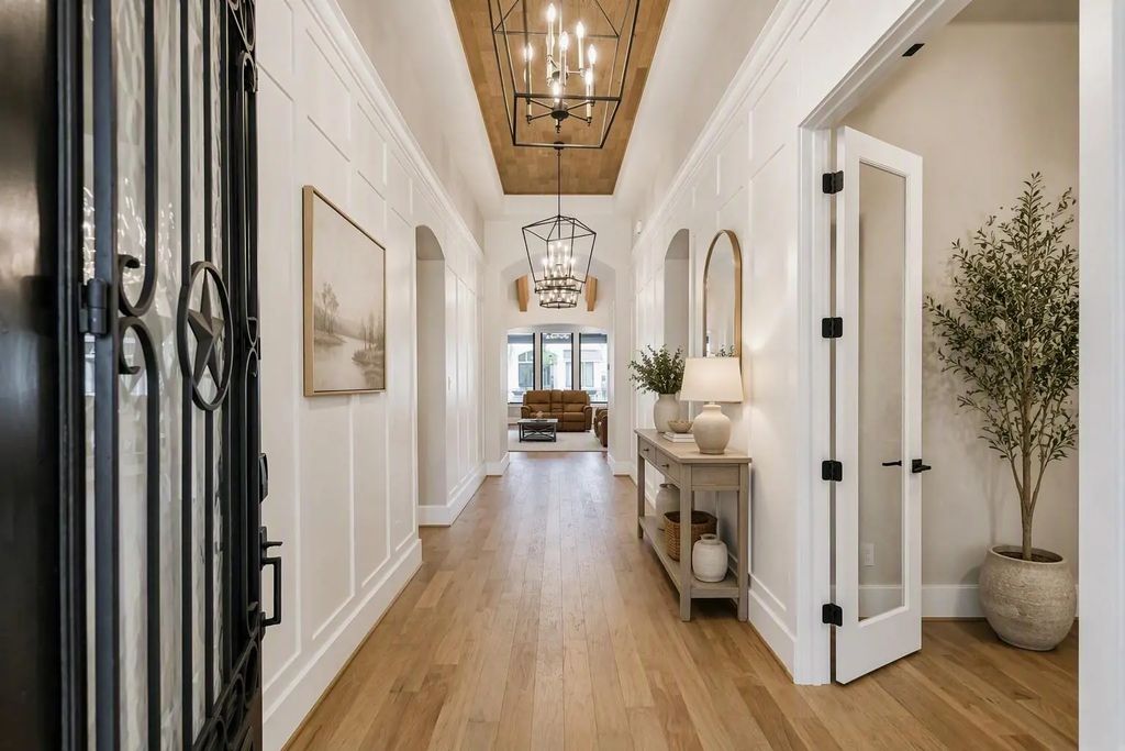 208 N Opulent Drive, Montgomery